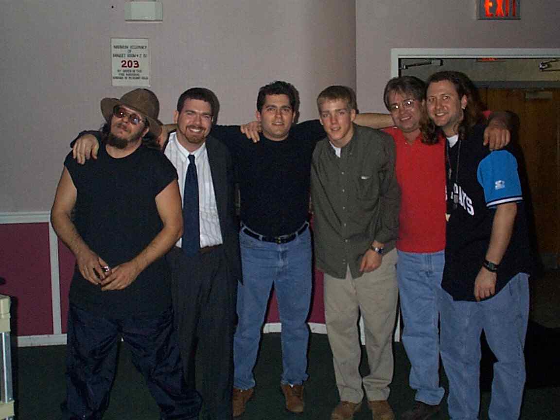 band002.jpg (63430 bytes)