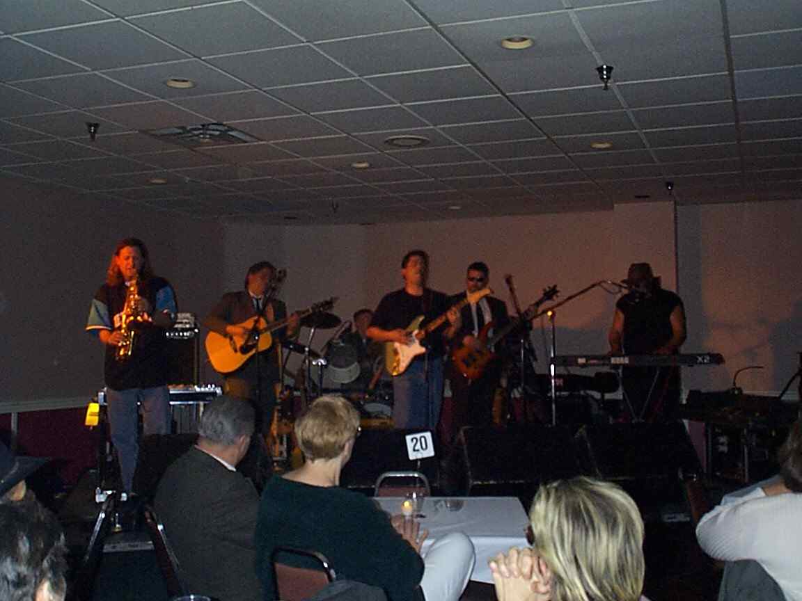 band01.jpg (66903 bytes)