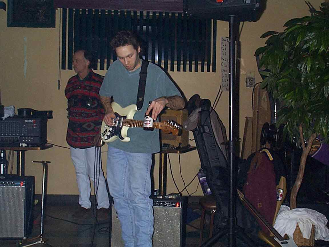 dc00151.jpg (320012 bytes)